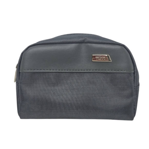 Tumi For Delta Gray Cosmetic Toiletry Case - Picture 1 of 3